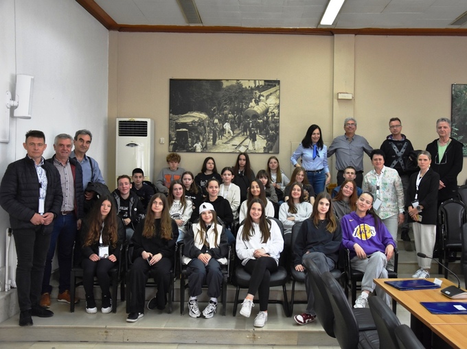 Φωτογραφία Επίσκεψη μαθητών από την Πολωνία στο Δημαρχείο Νάουσας